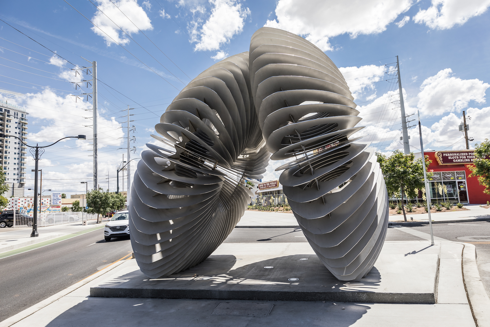 Radial Symmetry in Las Vegas, NV, image size:1920x1280